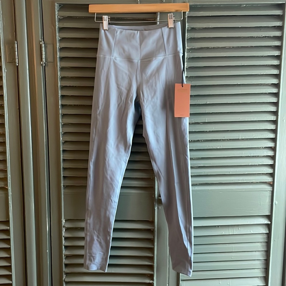 NWT Girlfriend Collective High Rise Compression Leggings Size Small, Light Blue.